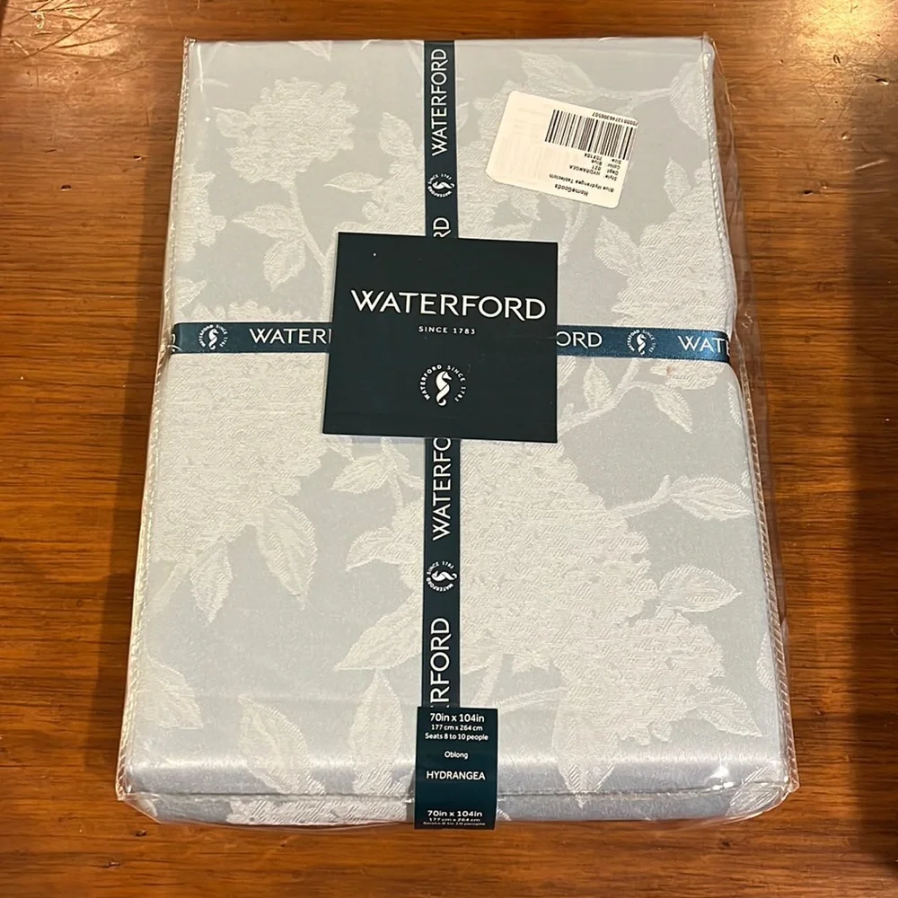 Waterford Hydrangea Jacquard Tablecloth  70”x 104” new blue seats 8-10 people